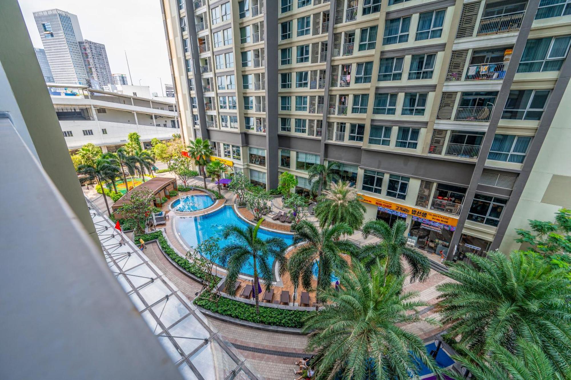 Chao Nest - Vinhomes * TP. Hồ Chí Minh